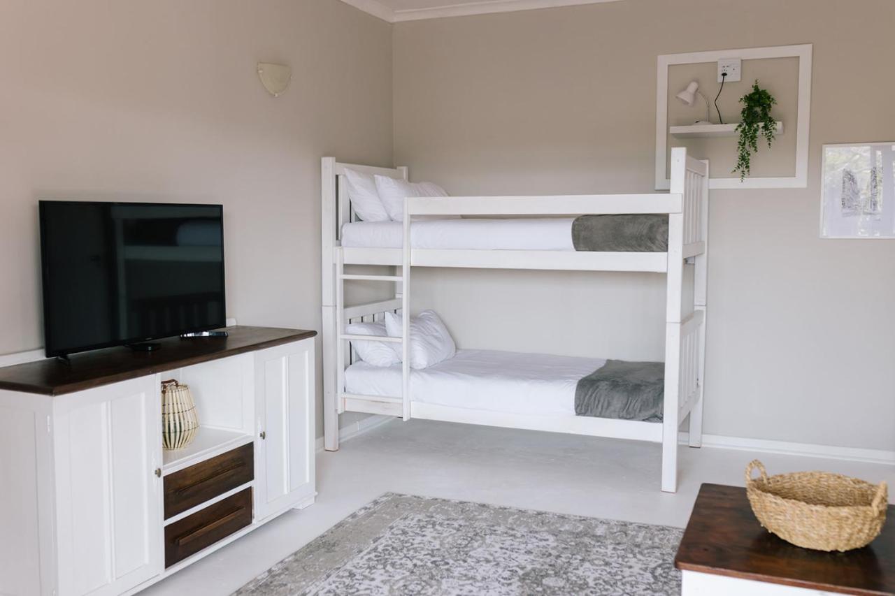 Nahoon Beach Villas Self Catering Apartments Източен Лондон Екстериор снимка