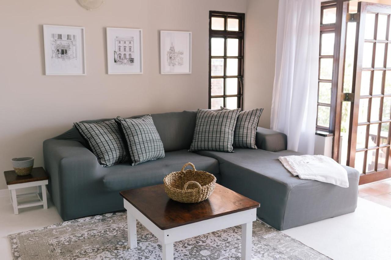Nahoon Beach Villas Self Catering Apartments Източен Лондон Екстериор снимка