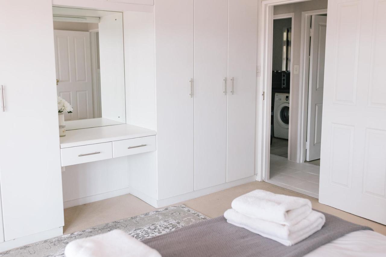 Nahoon Beach Villas Self Catering Apartments Източен Лондон Екстериор снимка
