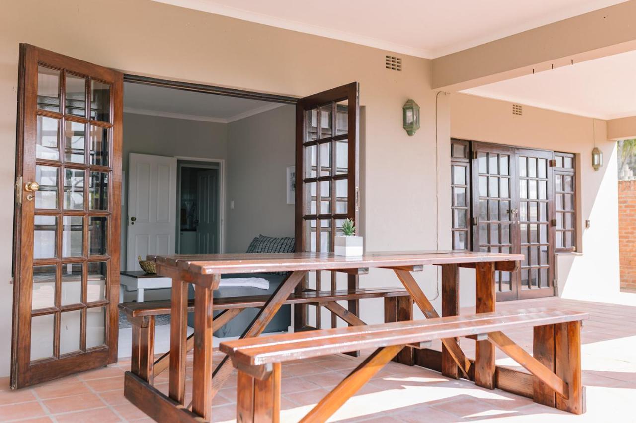 Nahoon Beach Villas Self Catering Apartments Източен Лондон Екстериор снимка