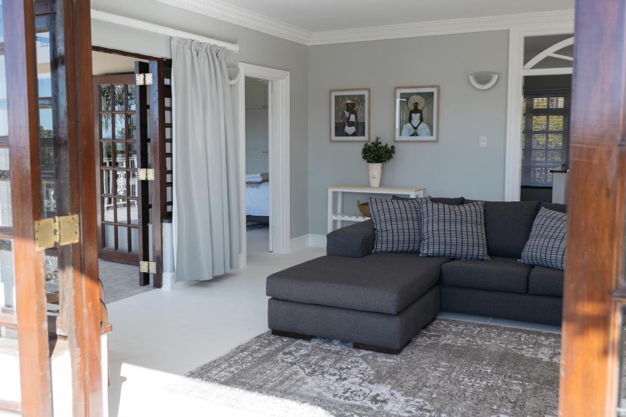 Nahoon Beach Villas Self Catering Apartments Източен Лондон Екстериор снимка