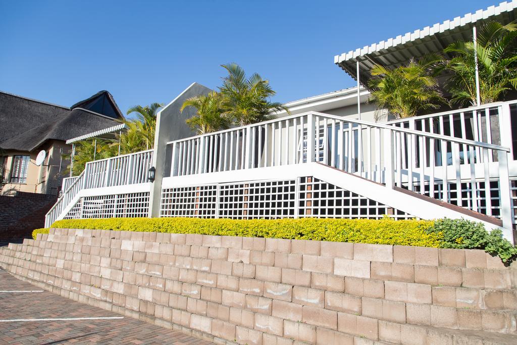 Nahoon Beach Villas Self Catering Apartments Източен Лондон Стая снимка