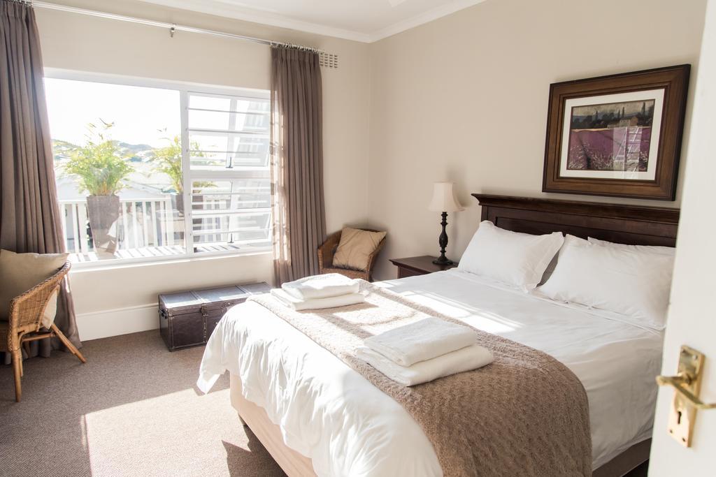 Nahoon Beach Villas Self Catering Apartments Източен Лондон Екстериор снимка